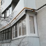 Отделка и остекление балкона в Москве на Палехской